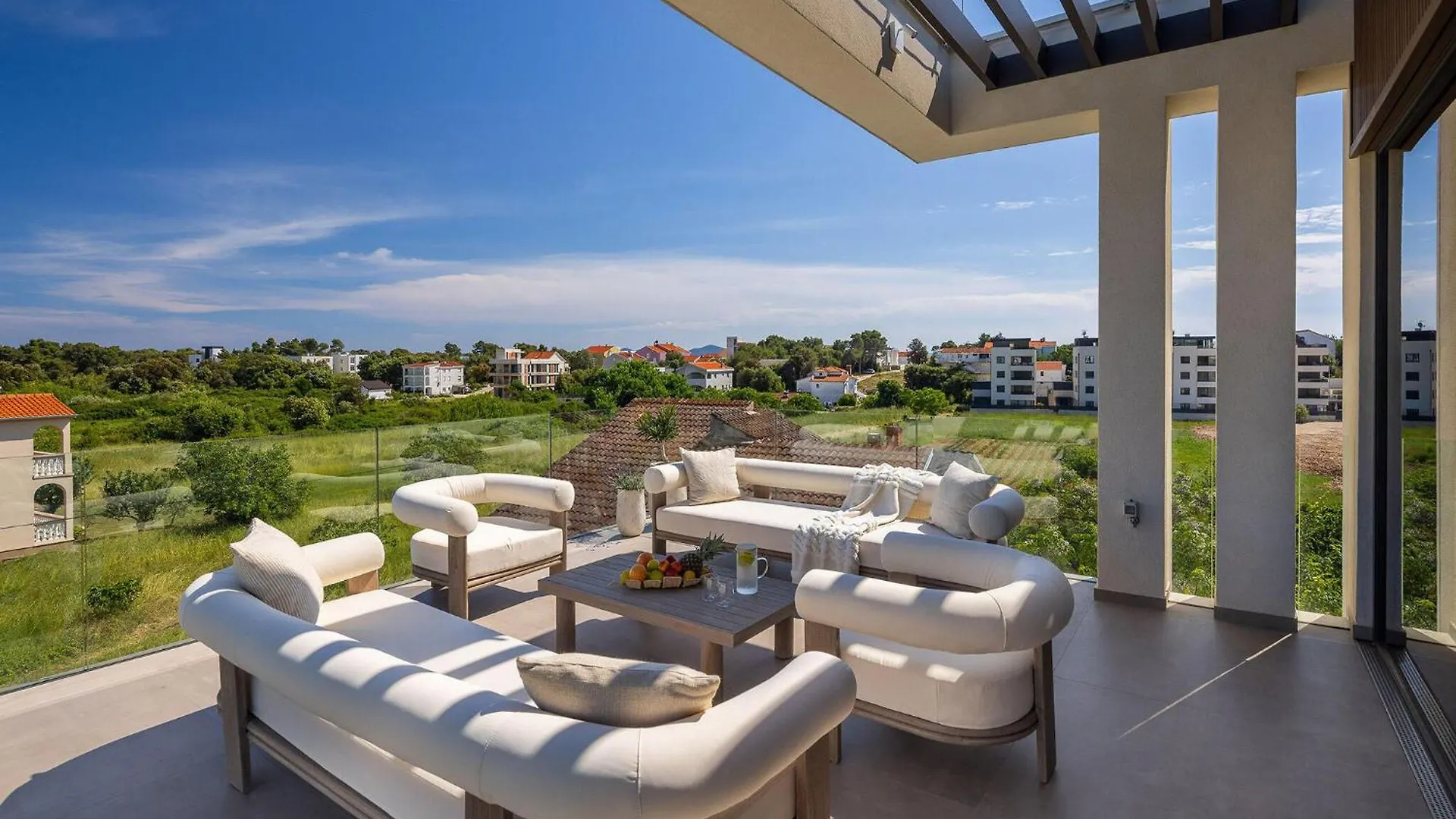 Gorgeous Home In Petrcane With Sauna 0*,